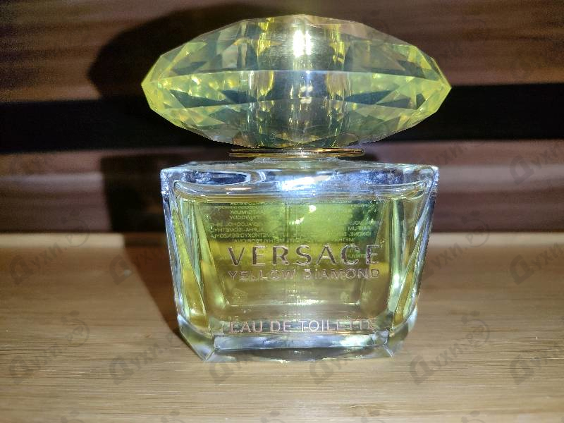 Парфюмерия Yellow Diamond от Versace
