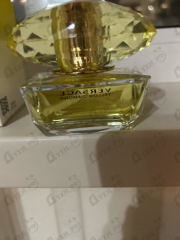 Парфюмерия Yellow Diamond от Versace