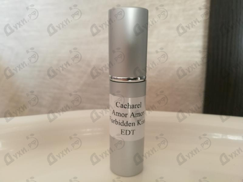 Парфюмерия Amor Amor Forbidden Kiss от Cacharel