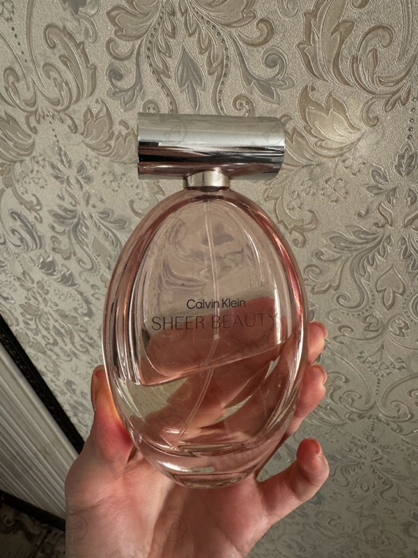 Парфюмерия Sheer Beauty от Calvin Klein