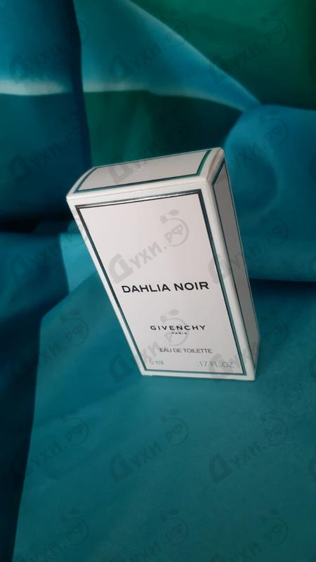 Духи Dahlia Noir от Givenchy