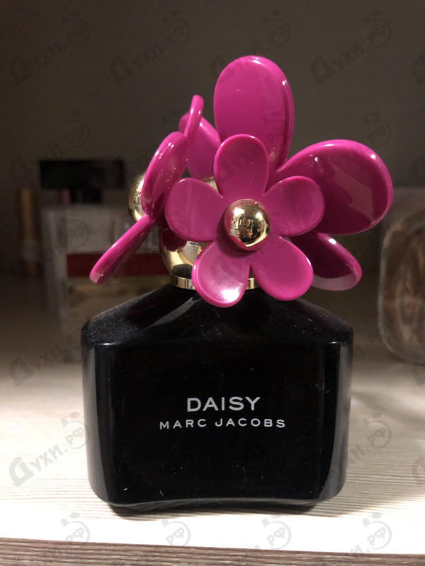 Купить Daisy Hot Pink от Marc Jacobs