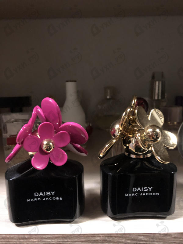 Парфюмерия Daisy Hot Pink от Marc Jacobs