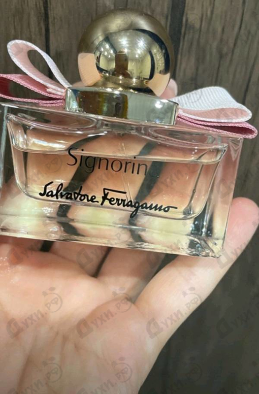 Духи Signorina от Salvatore Ferragamo