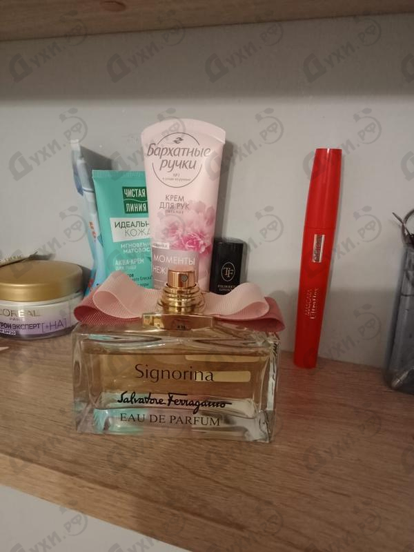 Духи Signorina от Salvatore Ferragamo