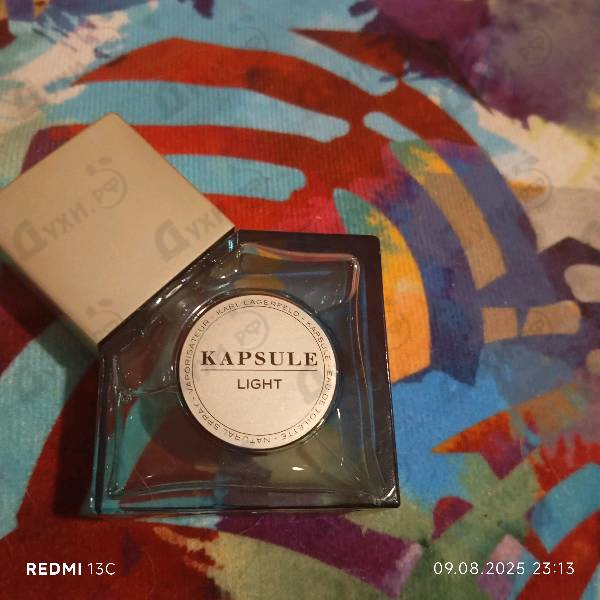 Духи Kapsule Light от Lagerfeld