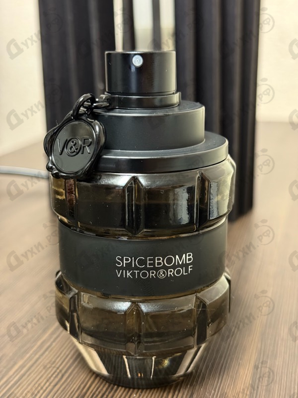 Парфюмерия Spicebomb от Viktor & Rolf