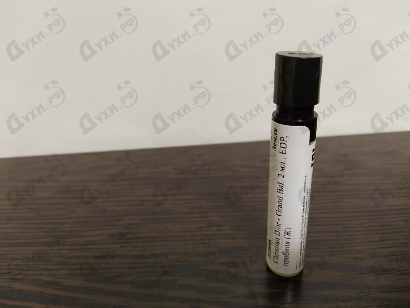 Парфюм Christian Dior Grand Bal Парфюмерия Grand Bal от Christian Dior