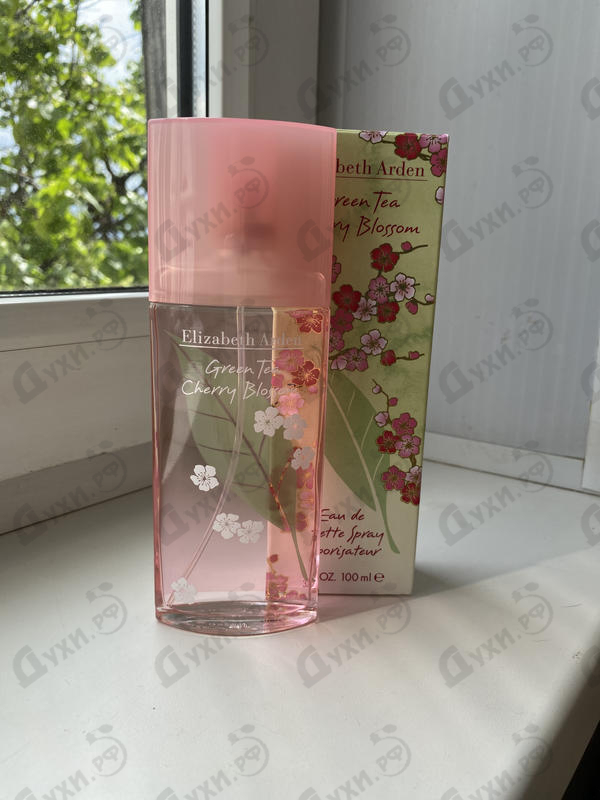 Духи Green Tea Cherry Blossom от Elizabeth Arden