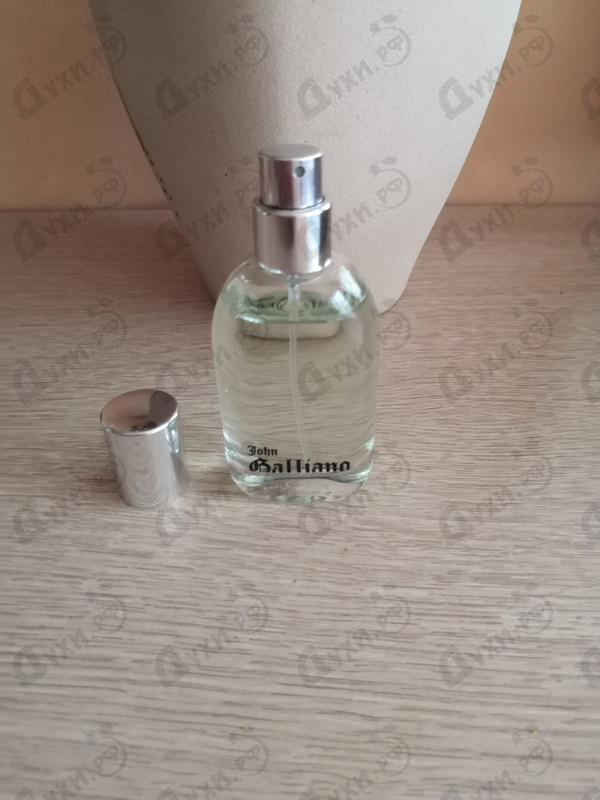 Парфюмерия Parlez-Moi d'Amour Eau Fraiche от John Galliano