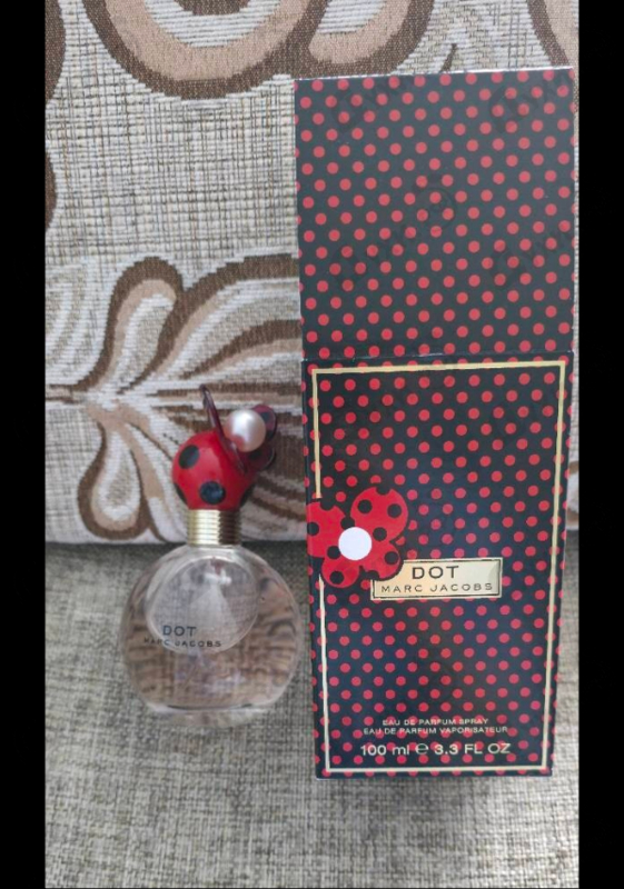 Парфюмерия Dot от Marc Jacobs