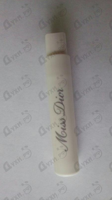 Купить Miss Dior  Eau De Parfum от Christian Dior Отзывы Christian Dior Miss Dior  Eau De Parfum