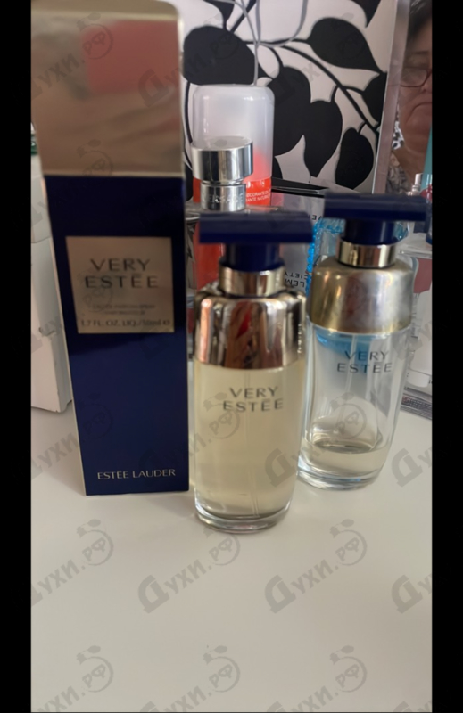 Духи Very Estee от Estee Lauder
