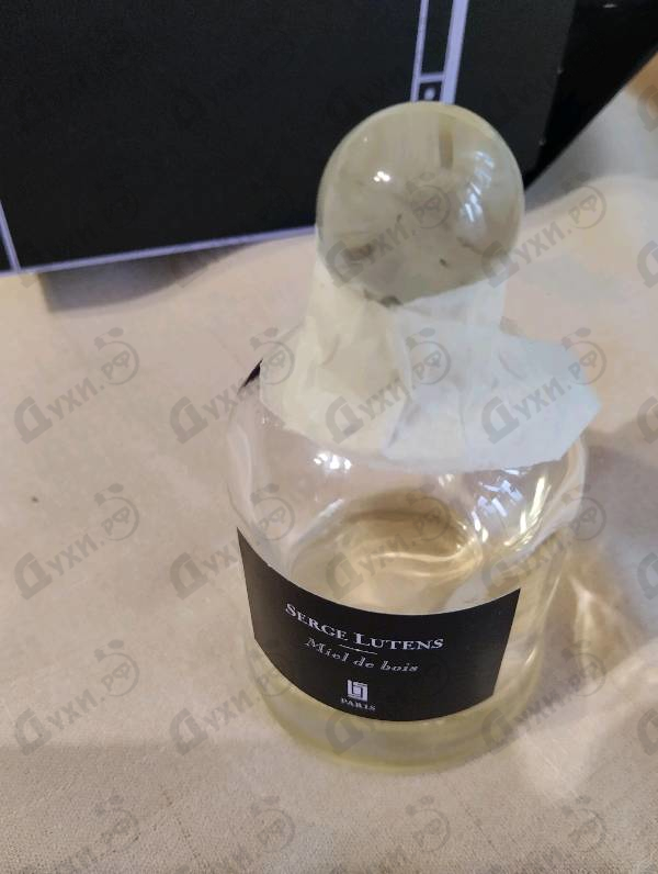 Парфюмерия Miel De Bois от Serge Lutens