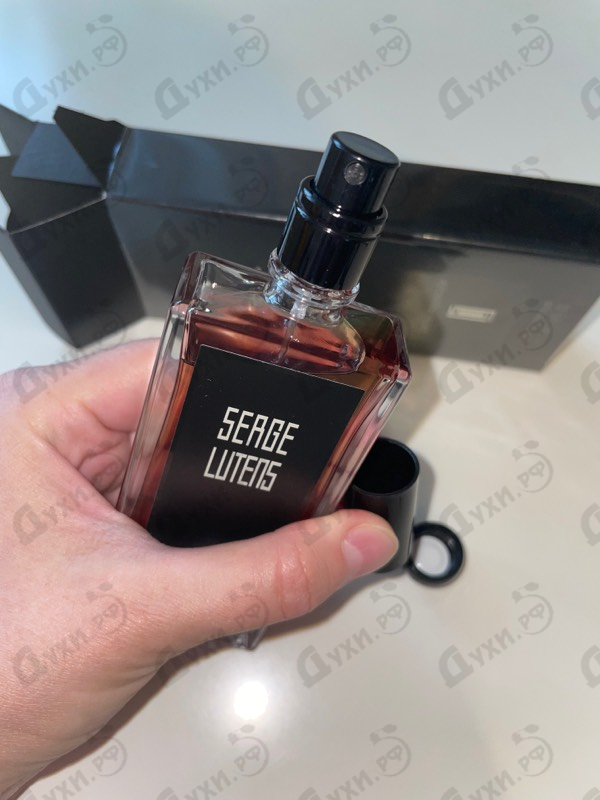 Парфюмерия Santal Majuscule от Serge Lutens