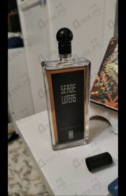 Парфюмерия Santal Majuscule от Serge Lutens