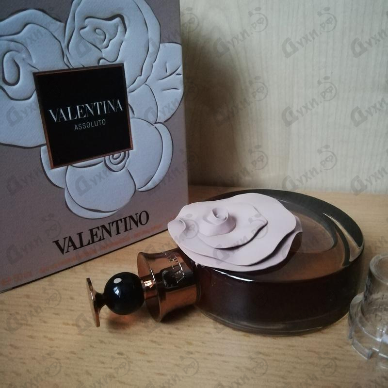 Парфюмерия Valentino Valentina Assoluto