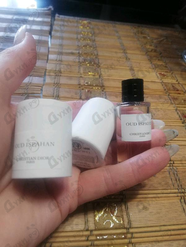Парфюмерия Oud Ispahan от Christian Dior