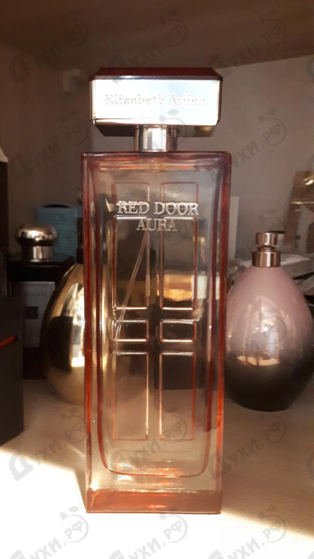 Духи Red Door Aura от Elizabeth Arden