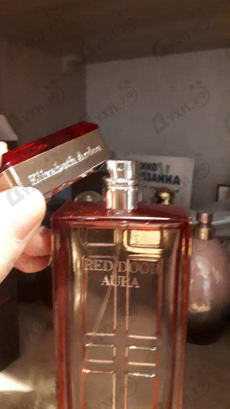 Купить Elizabeth Arden Red Door Aura