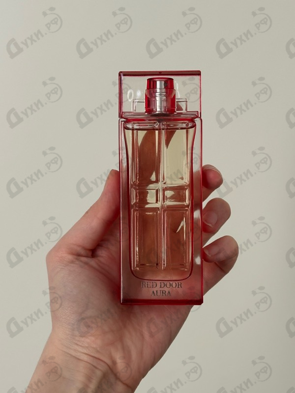 Духи Red Door Aura от Elizabeth Arden