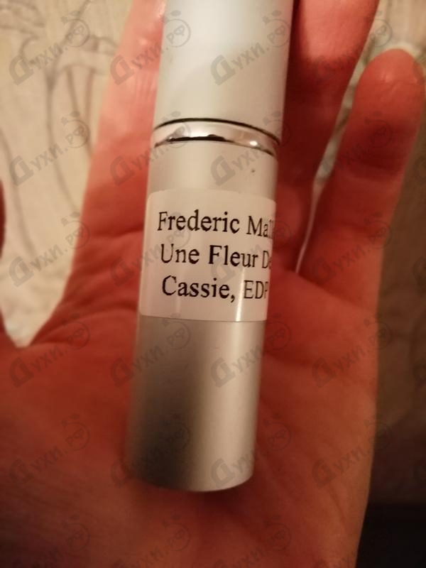 Купить Une Fleur De Cassie от Frederic Malle