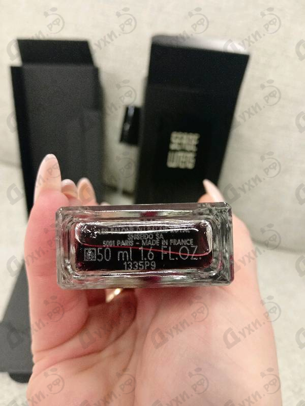 Парфюмерия La Fille De Berlin от Serge Lutens