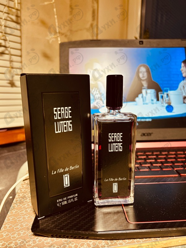 Парфюмерия La Fille De Berlin от Serge Lutens