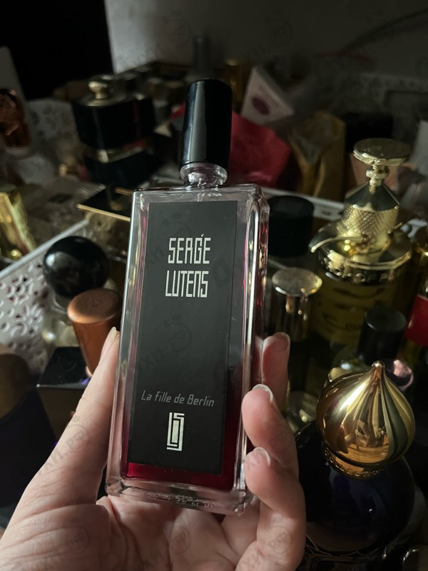 Парфюмерия La Fille De Berlin от Serge Lutens