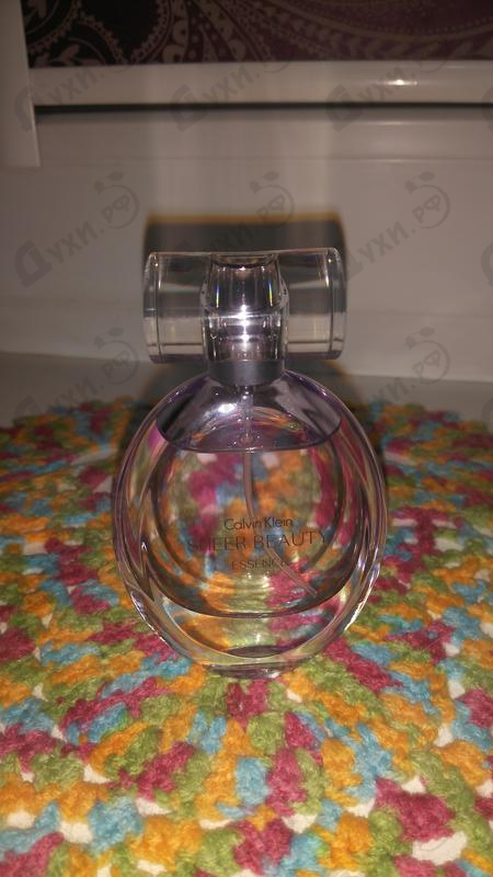 Парфюмерия Sheer Beauty Essence от Calvin Klein