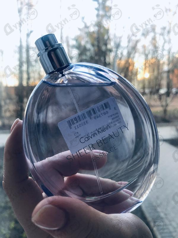 Парфюмерия Sheer Beauty Essence от Calvin Klein