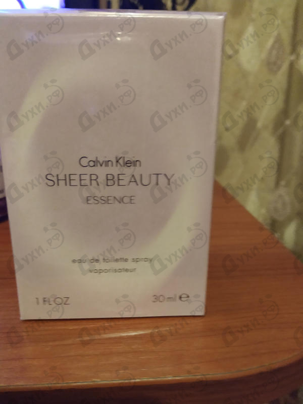 Парфюмерия Sheer Beauty Essence от Calvin Klein