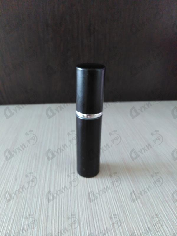 Духи Dahlia Noir L'eau от Givenchy