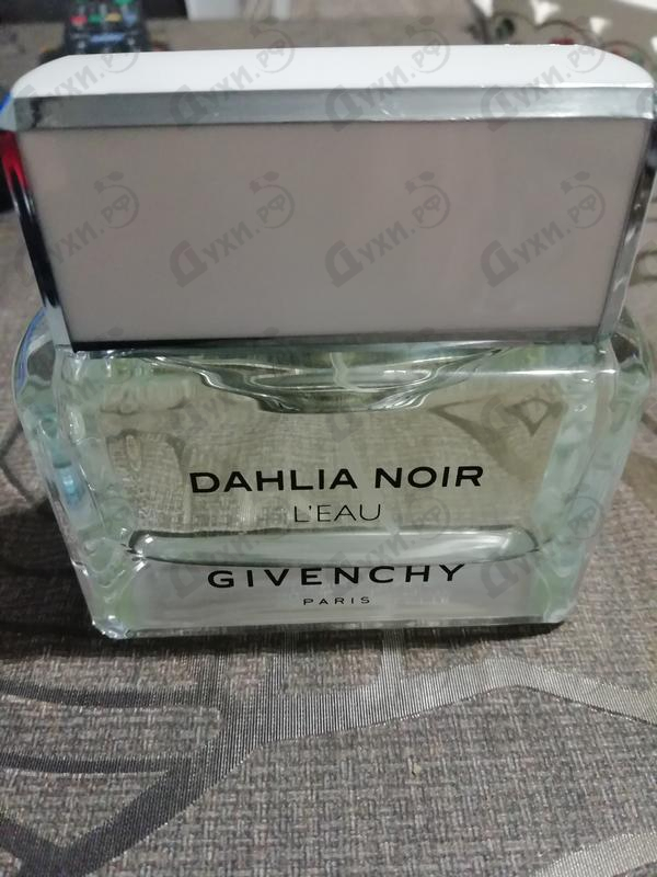 Парфюмерия Dahlia Noir L'eau от Givenchy Отзыв Givenchy Dahlia Noir L'eau
