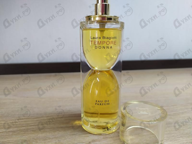 Духи Laura Biagiotti Tempore Donna Парфюмерия Tempore Donna от Laura Biagiotti