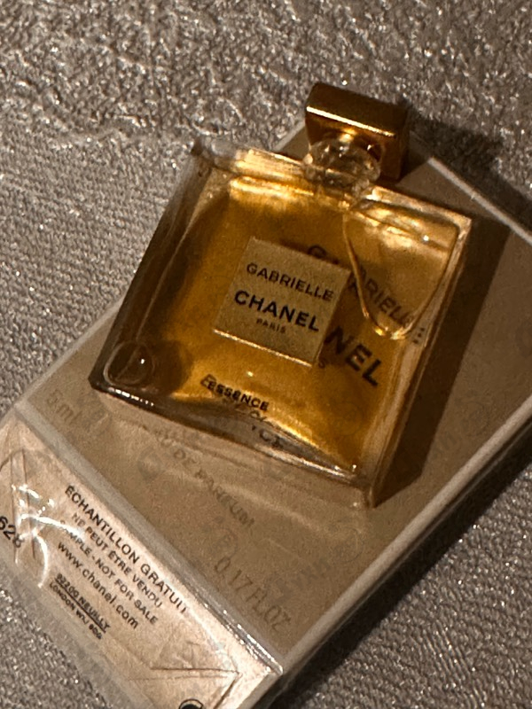 Купить Chanel Gabrielle Essence