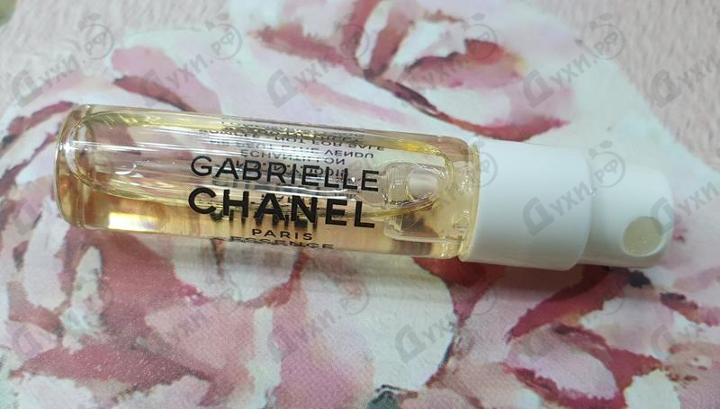 Купить Chanel Gabrielle Essence