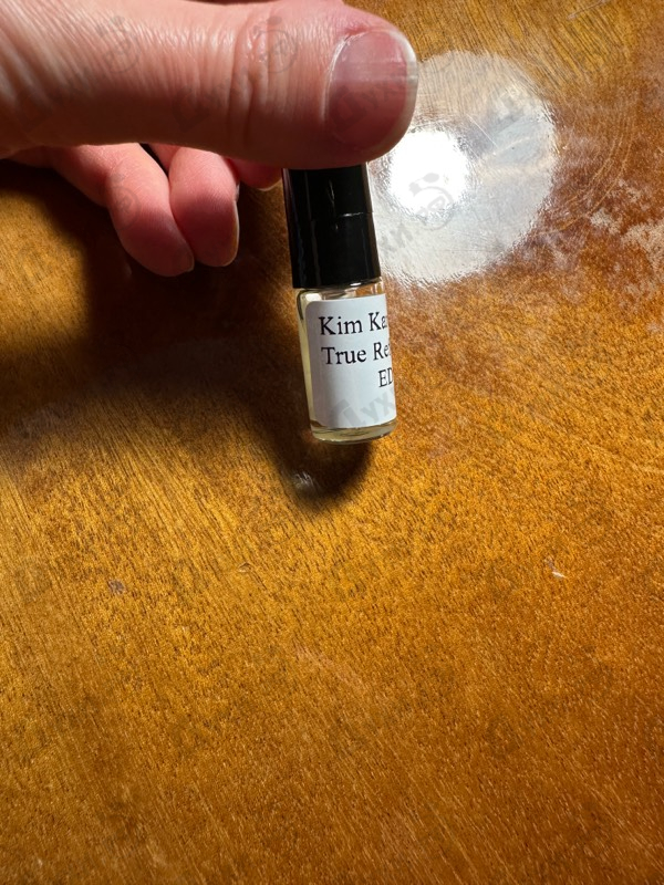 Парфюмерия Kim Kardashian True Reflection