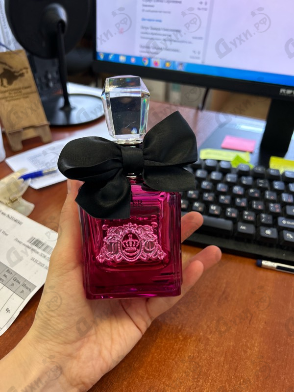 Парфюмерия Viva La Juicy Noir от Juicy Couture