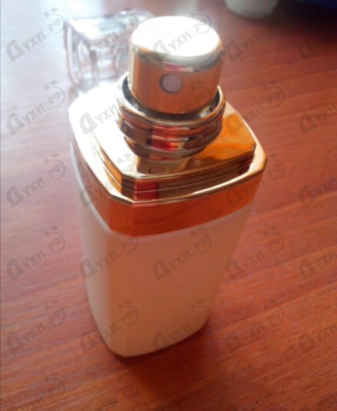 Парфюмерия Hugo Boss Jour Pour Femme Парфюмерия Jour Pour Femme от Hugo Boss