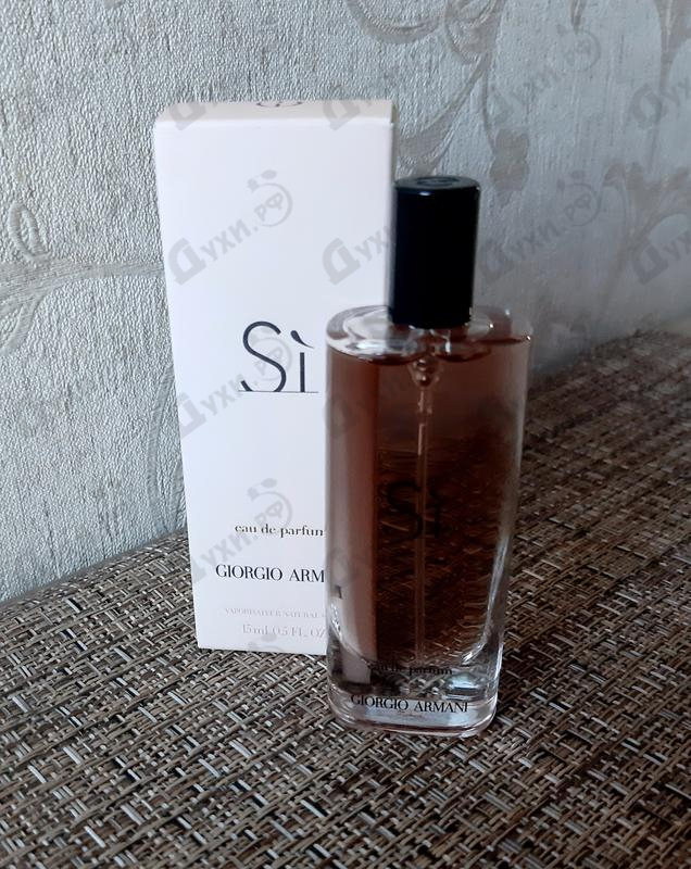 Духи Si от Giorgio Armani