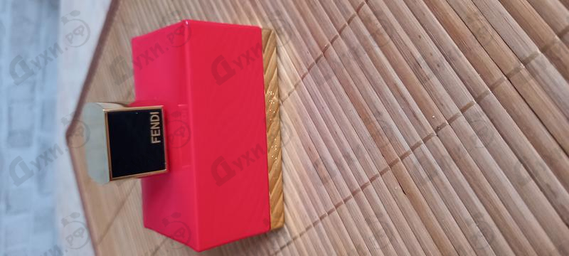 Купить L'acquarossa от Fendi