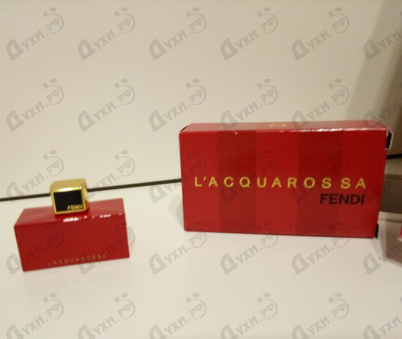 Духи L'acquarossa от Fendi