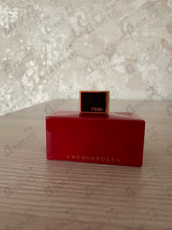 Парфюмерия Fendi L'acquarossa