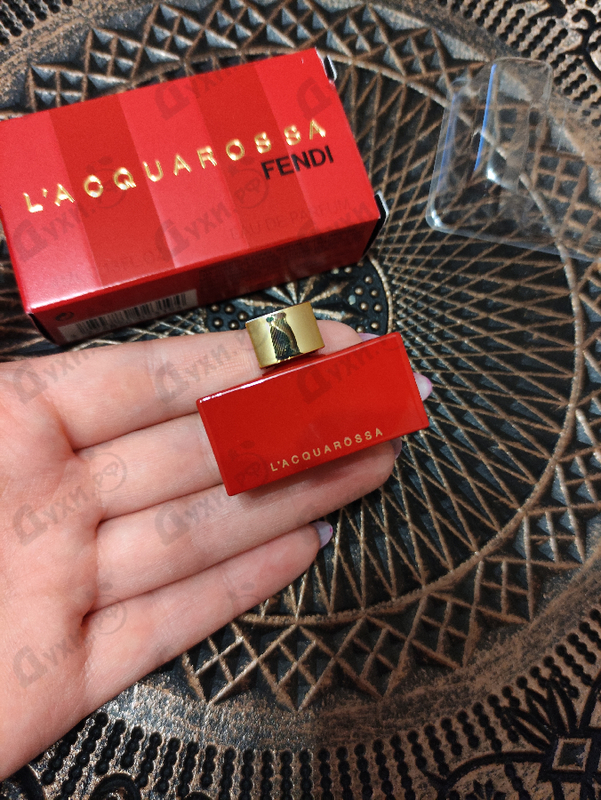 Парфюмерия Fendi L'acquarossa