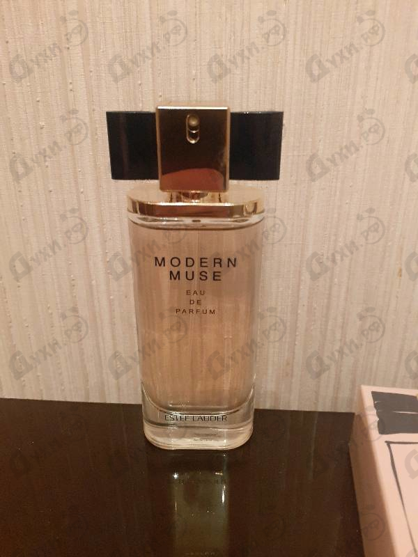 Духи Modern Muse от Estee Lauder