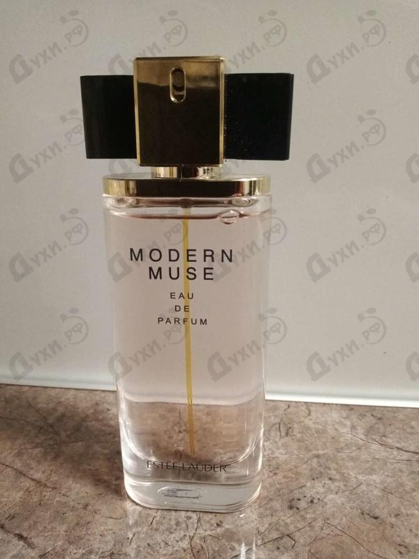 Духи Modern Muse от Estee Lauder