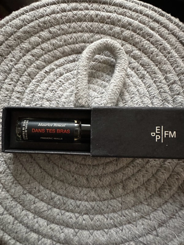 Духи Dans Tes Bras от Frederic Malle