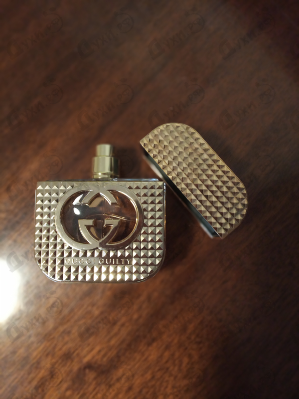 Духи Guilty Studs от Gucci