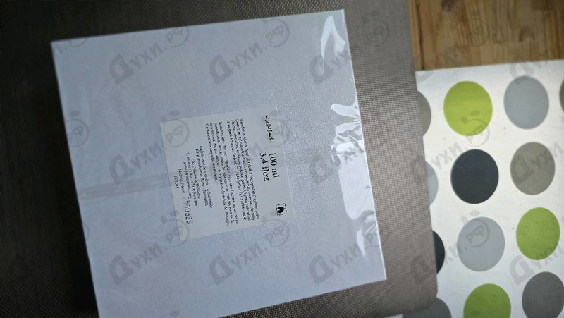 Парфюмерия Peche Cardinal от Mdci Parfums